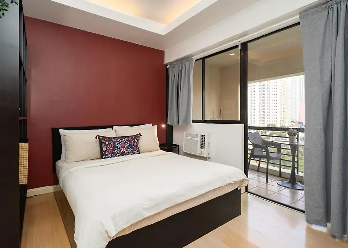 Tranquil Greenbelt Makati - Free Pool Access Apartment