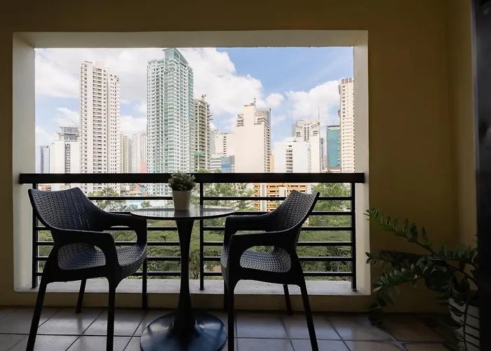 Tranquil Greenbelt Makati - Free Pool Access Apartment