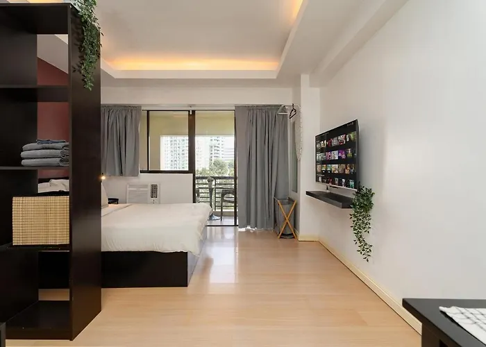 Apartment Tranquil Greenbelt Makati - Free Pool Access