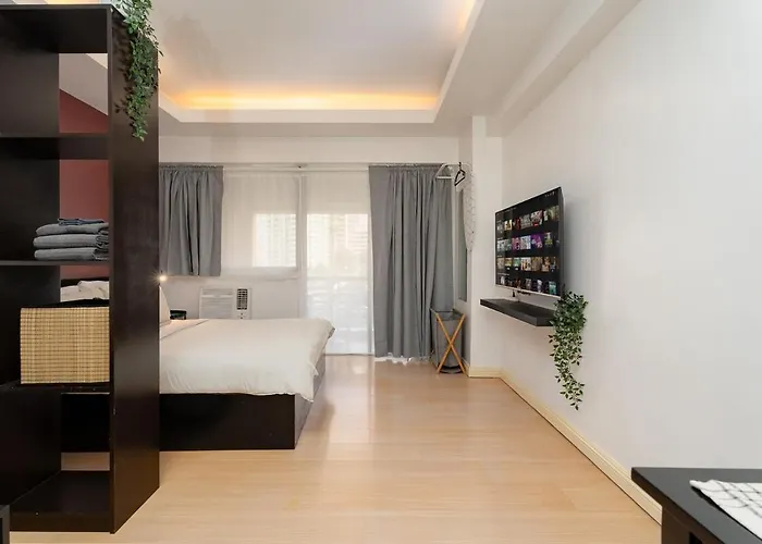 Apartment Tranquil Greenbelt Makati - Free Pool Access